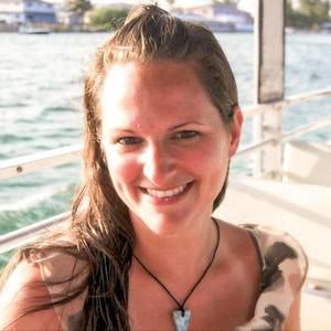 Meet your Posher, Julie